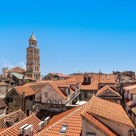 Luxury Dante Apartment With Terrace Split Bagian luar foto